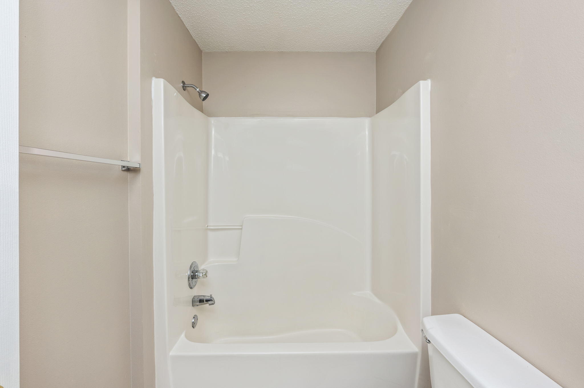 6235 Winstead Road Crestview, FL 32539 - Photo 24 of 31 a bathroom with a bathtub