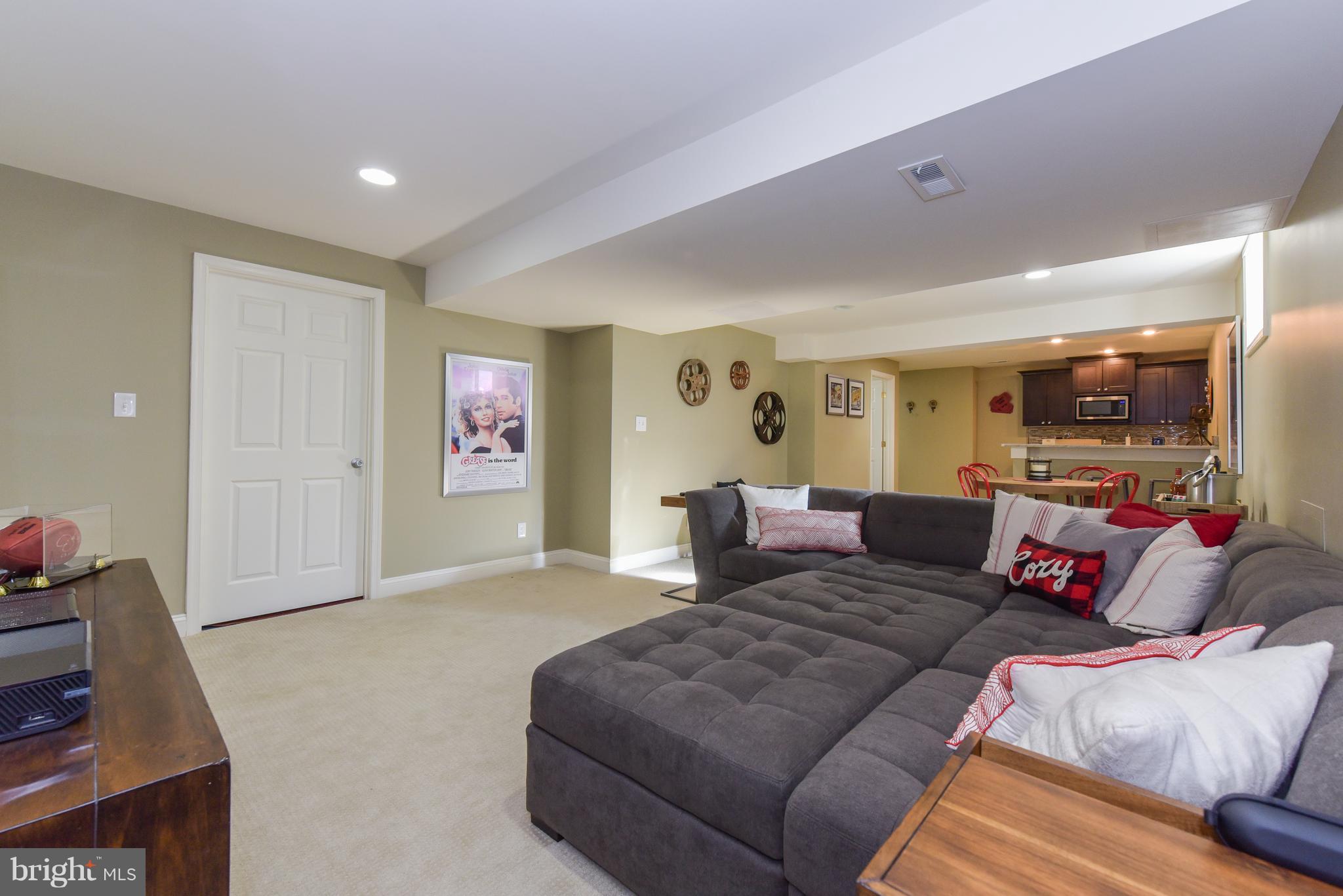 2641 Leslie Road Mount Airy, MD 21771 - Photo 25 of 30 Lower Level Rec Room
