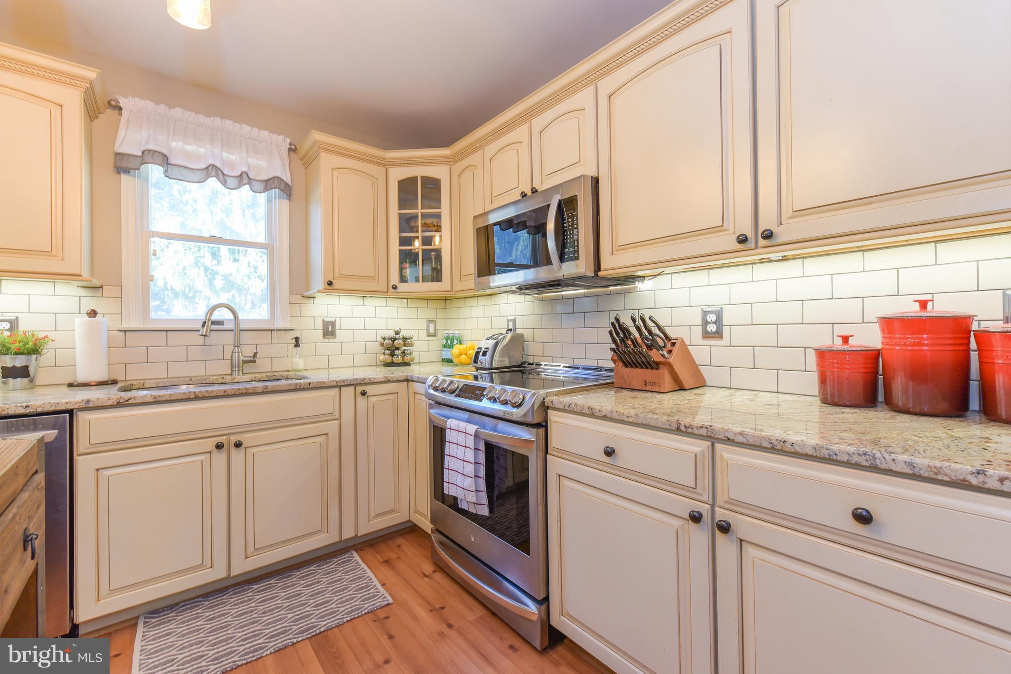 2641 Leslie Road Mount Airy, MD 21771 - Photo 9 of 30 Kitchen