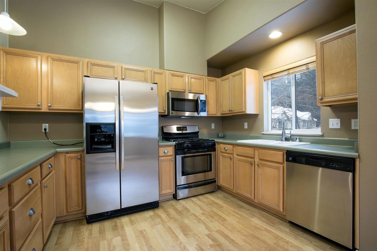 10165 Pine Cone Road Truckee, CA 96161 - Photo 5 of 20 New Stainless Appliances