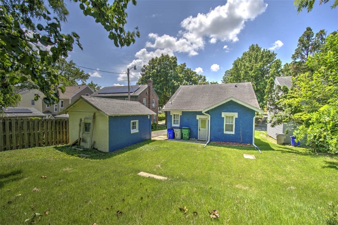 1344 West Sunset Avenue Decatur, IL 62522 - Photo 17 of 23 Gallery Image 17