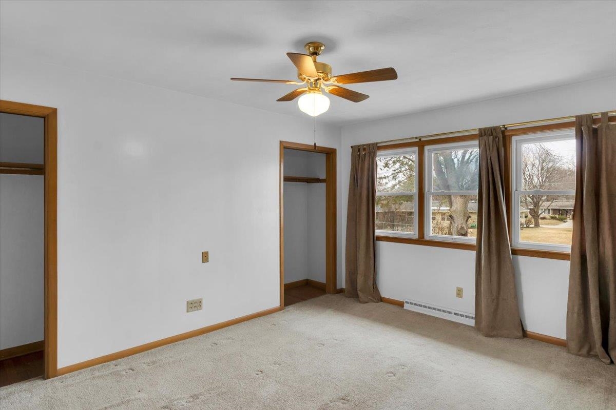 1636 Whitney Boulevard Belvidere, IL 61008 - Photo 15 of 36 a view of an empty room with window
