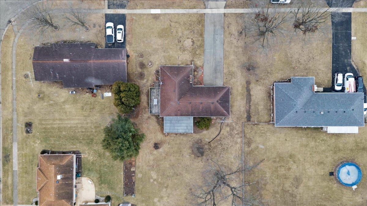 1636 Whitney Boulevard Belvidere, IL 61008 - Photo 36 of 36 an aerial view of a house