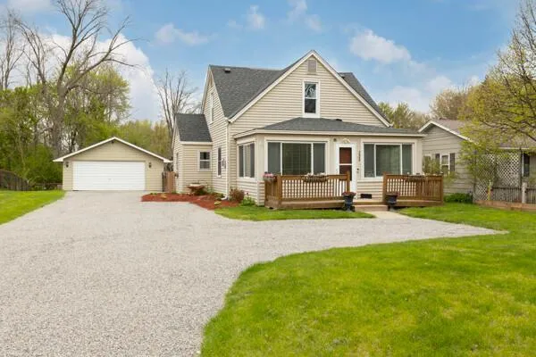 $299,900 | 5966 Lynwood Boulevard, Mound, MN 55364
