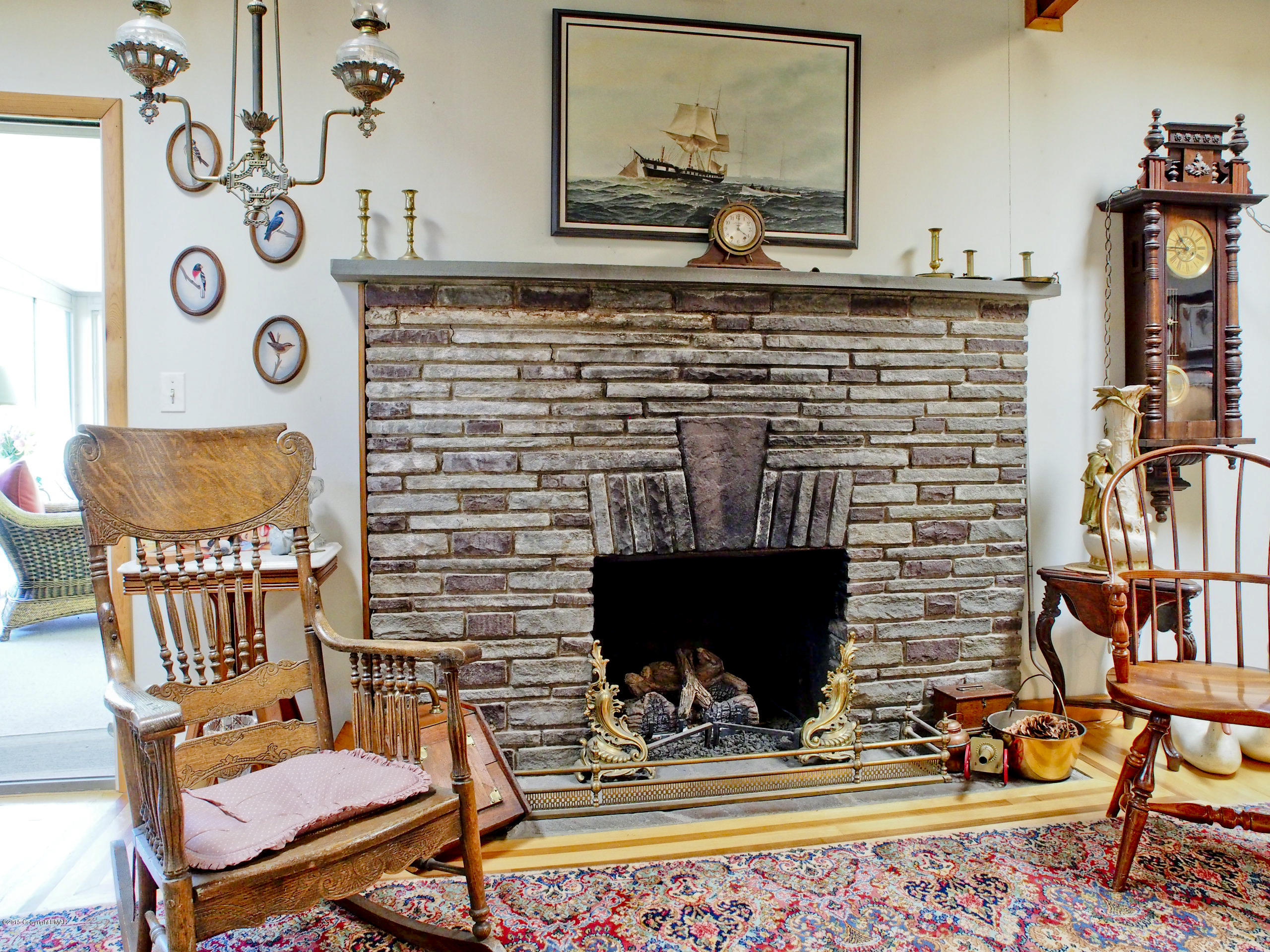 Living Room (3)