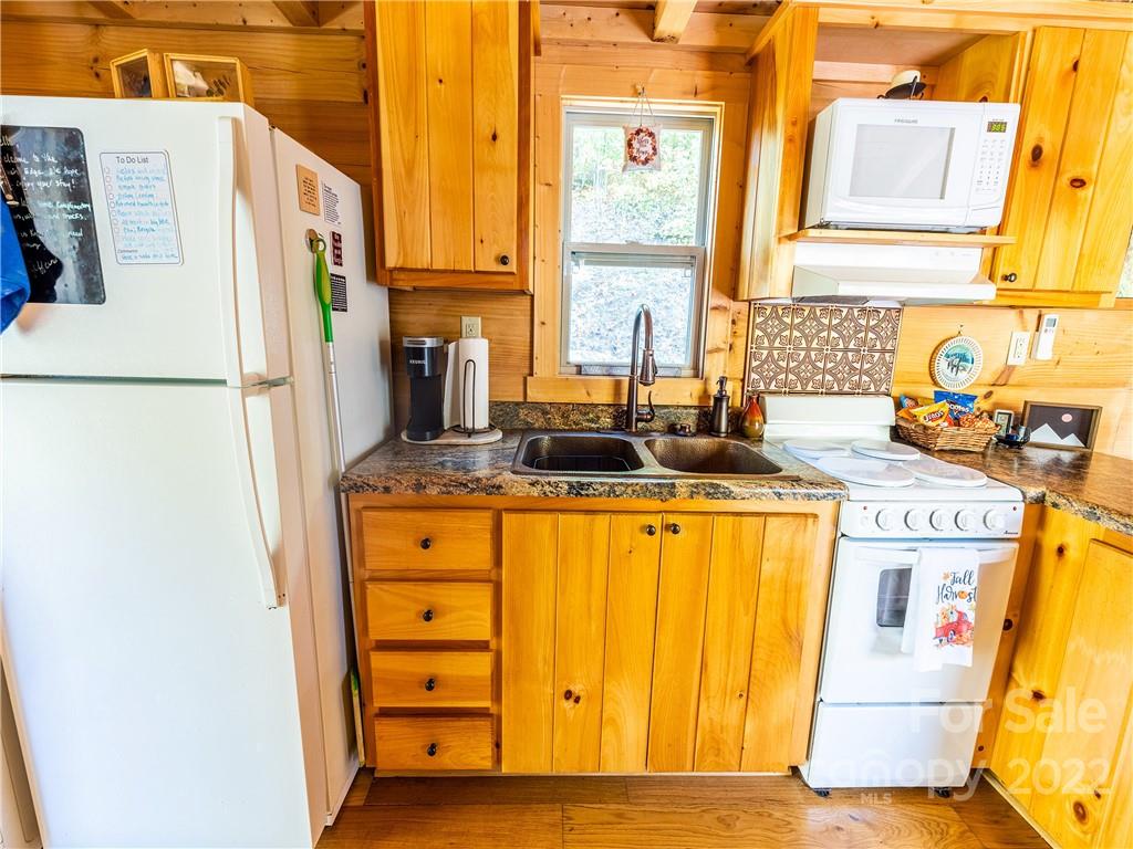 42 Brownsview Church Road Candler, NC 28715 - Photo 6 of 23 Gallery Image 6