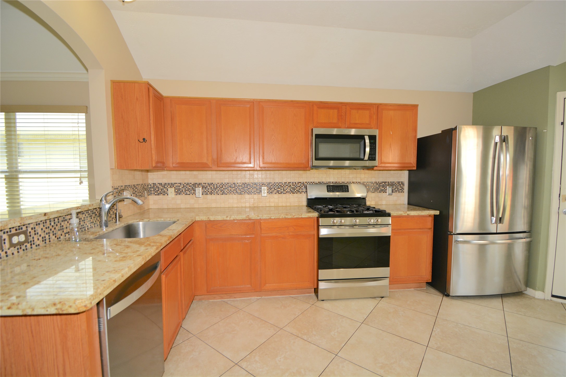 5135 Rustling Branch Lane Katy, TX 77449 - Photo 6 of 16 Full kitchen view