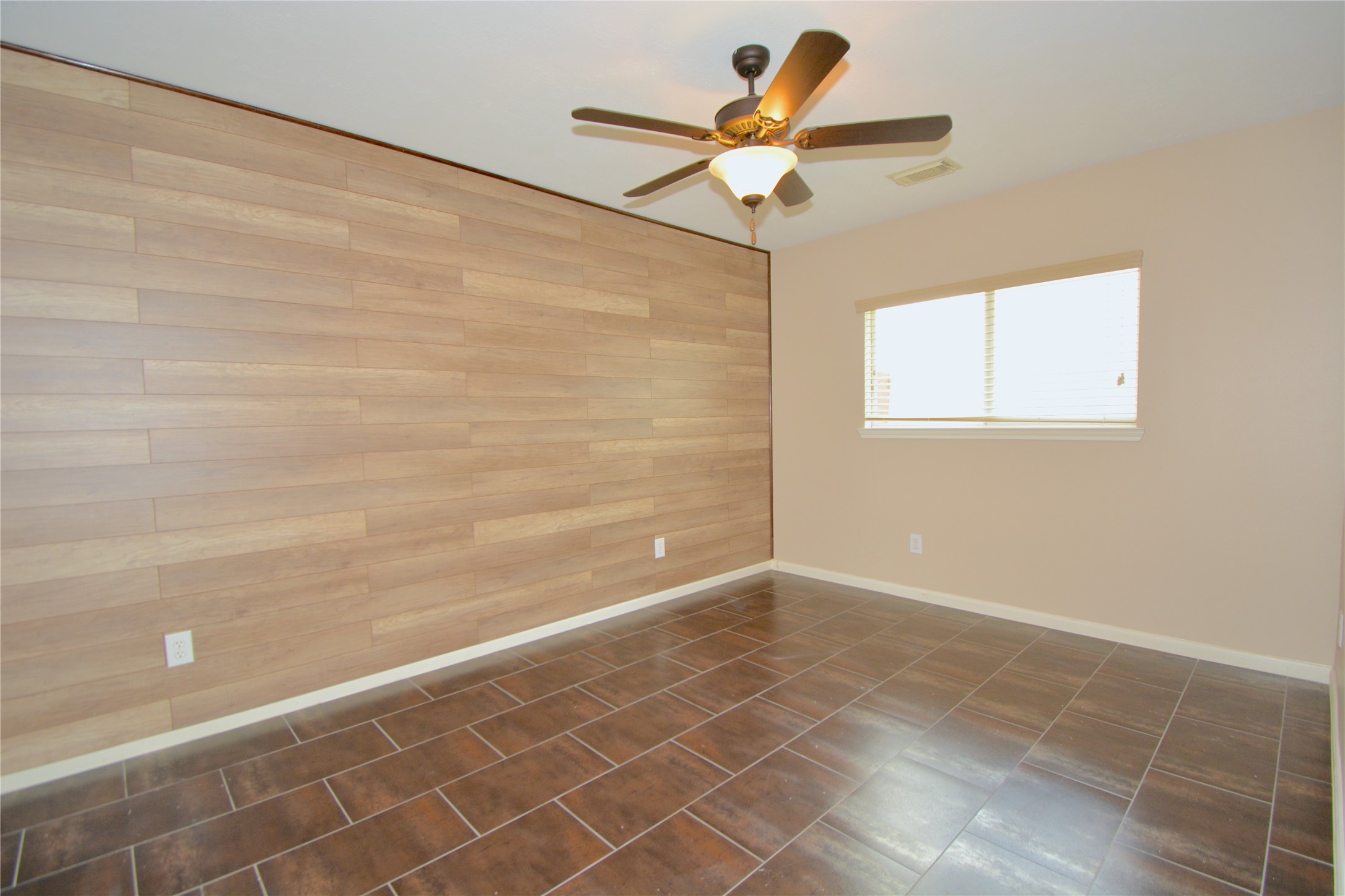 5135 Rustling Branch Lane Katy, TX 77449 - Photo 10 of 16 Second bedroom