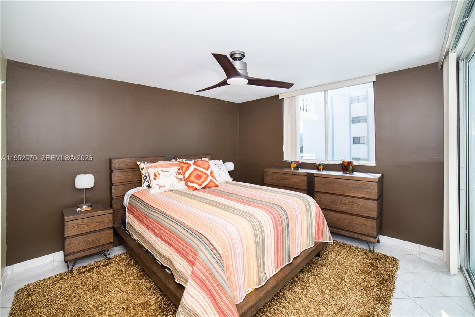 18000 North Bay Road, Unit 404 Sunny Isles Beach, FL 33160 - Photo 11 of 40 Guest