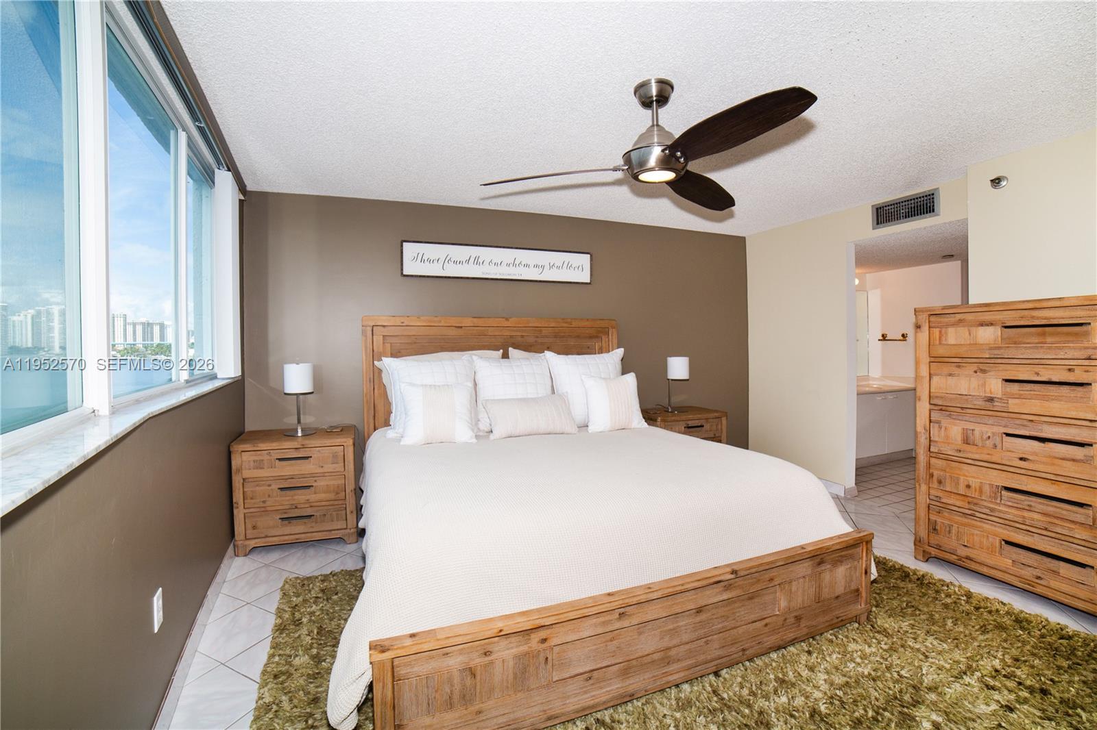 18000 North Bay Road, Unit 404 Sunny Isles Beach, FL 33160 - Photo 15 of 40