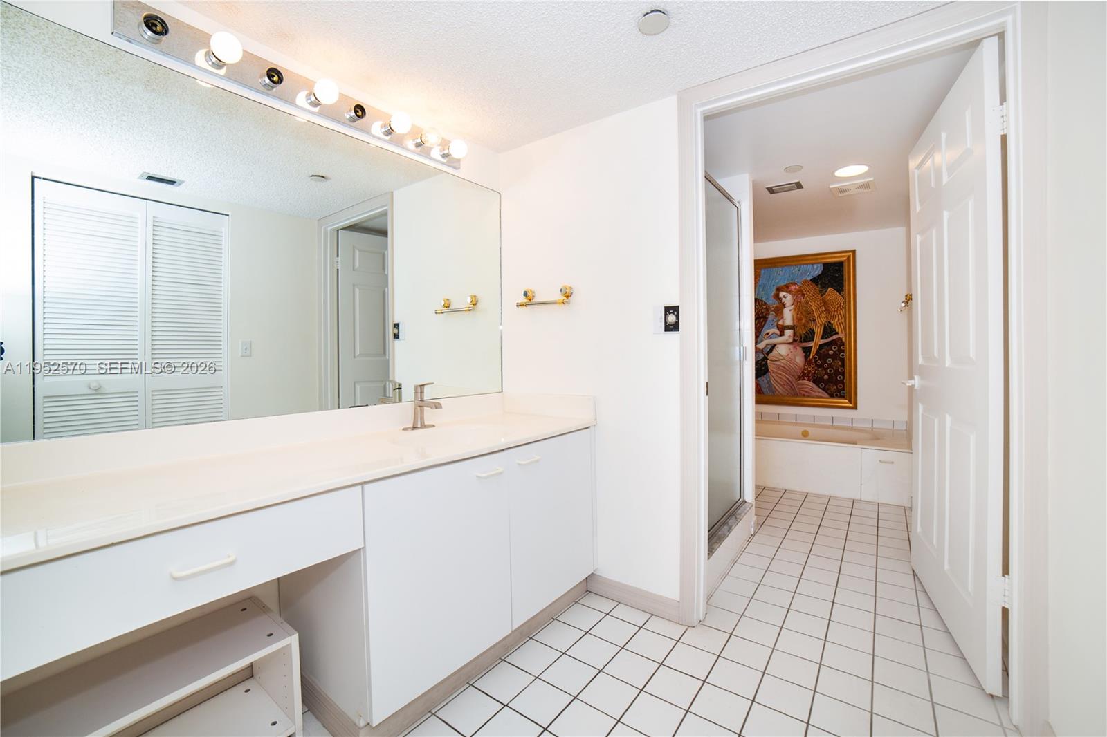 18000 North Bay Road, Unit 404 Sunny Isles Beach, FL 33160 - Photo 19 of 40