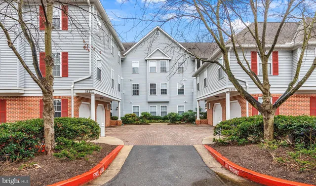 $375,000 | 5839 Wyndham Circle, Unit 305, Columbia, MD 21044