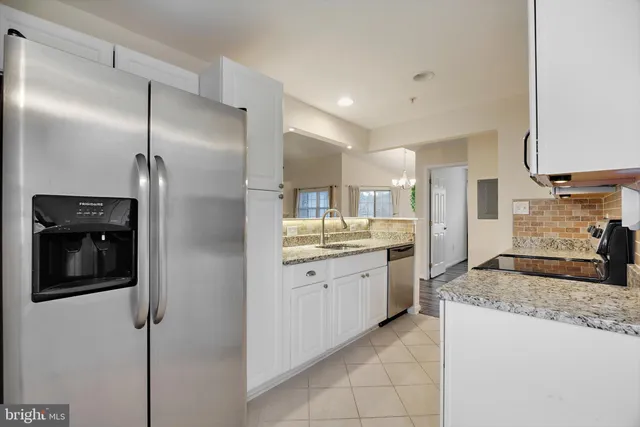 $375,000 | 5839 Wyndham Circle, Unit 305, Columbia, MD 21044