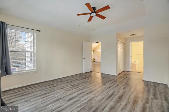 $375,000 | 5839 Wyndham Circle, Unit 305, Columbia, MD 21044