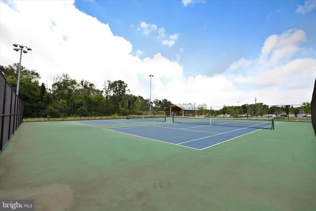 $375,000 | 5839 Wyndham Circle, Unit 305, Columbia, MD 21044