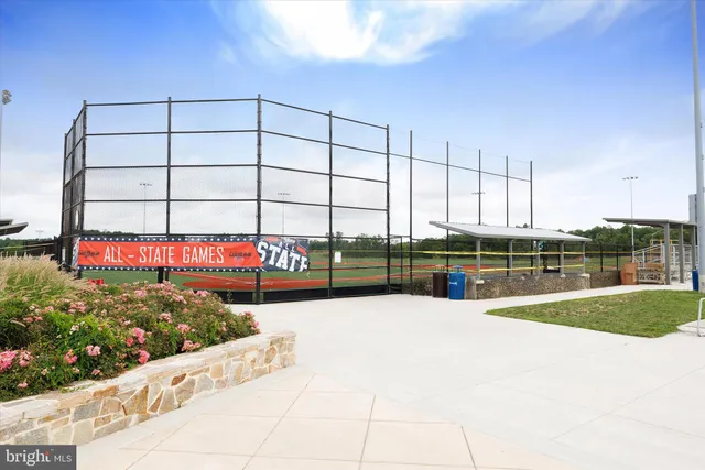 $375,000 | 5839 Wyndham Circle, Unit 305, Columbia, MD 21044