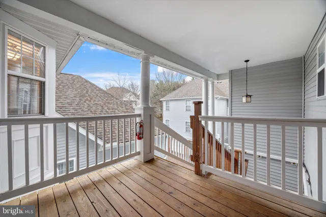 $375,000 | 5839 Wyndham Circle, Unit 305, Columbia, MD 21044