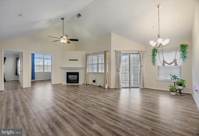 $375,000 | 5839 Wyndham Circle, Unit 305, Columbia, MD 21044