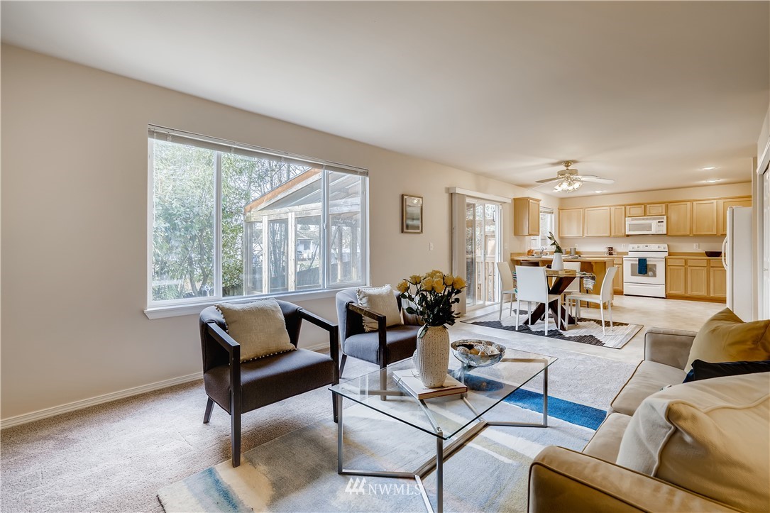 1901 Kirkland Place Northeast Renton, WA 98056 - Photo 12 of 26 Gallery Image 12