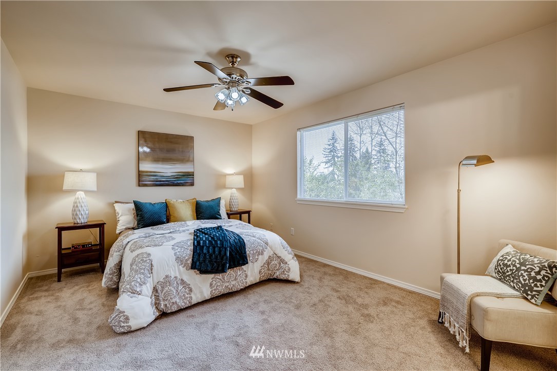 1901 Kirkland Place Northeast Renton, WA 98056 - Photo 14 of 26 Gallery Image 14