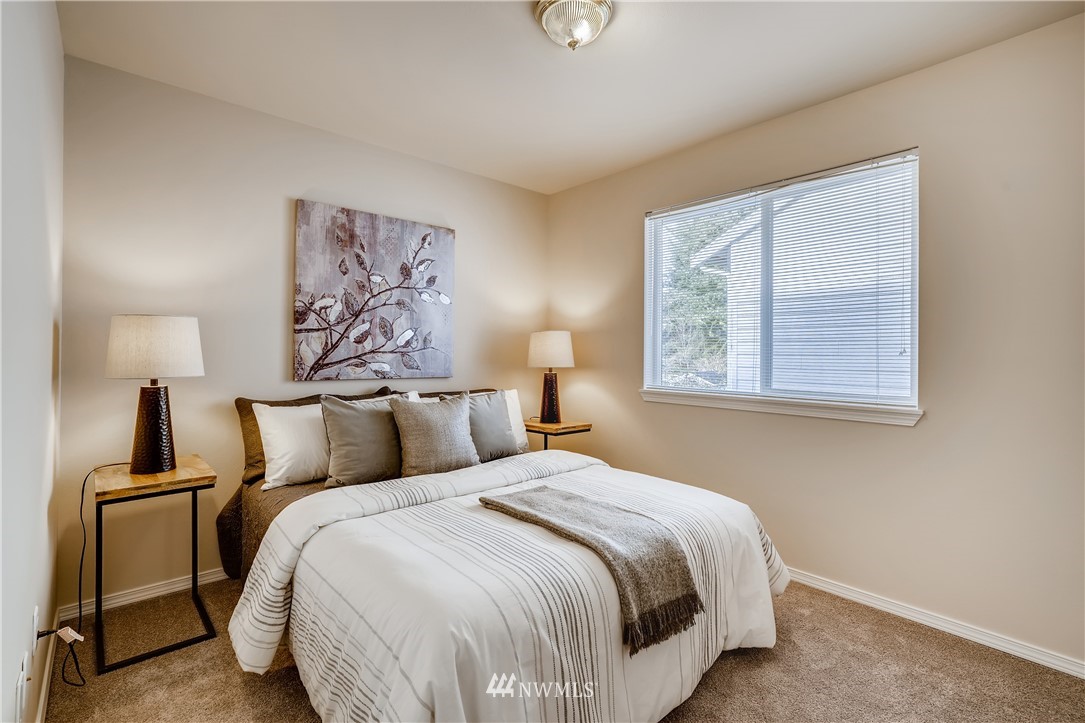 1901 Kirkland Place Northeast Renton, WA 98056 - Photo 18 of 26 Gallery Image 18