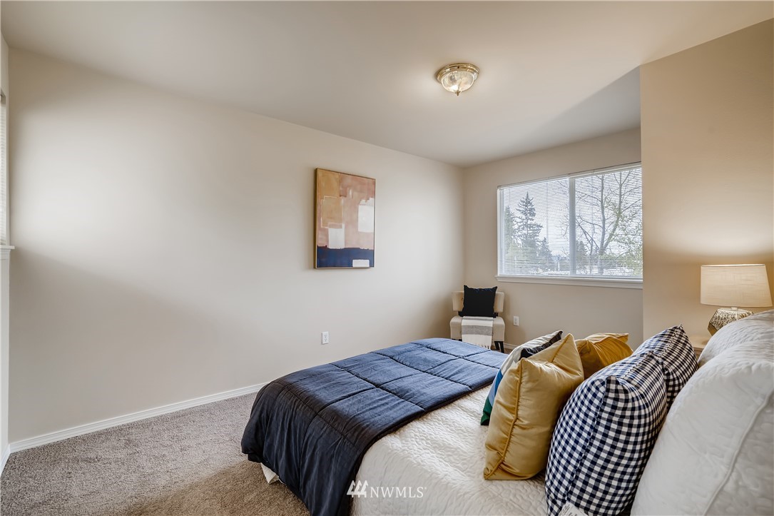 1901 Kirkland Place Northeast Renton, WA 98056 - Photo 21 of 26 Gallery Image 21