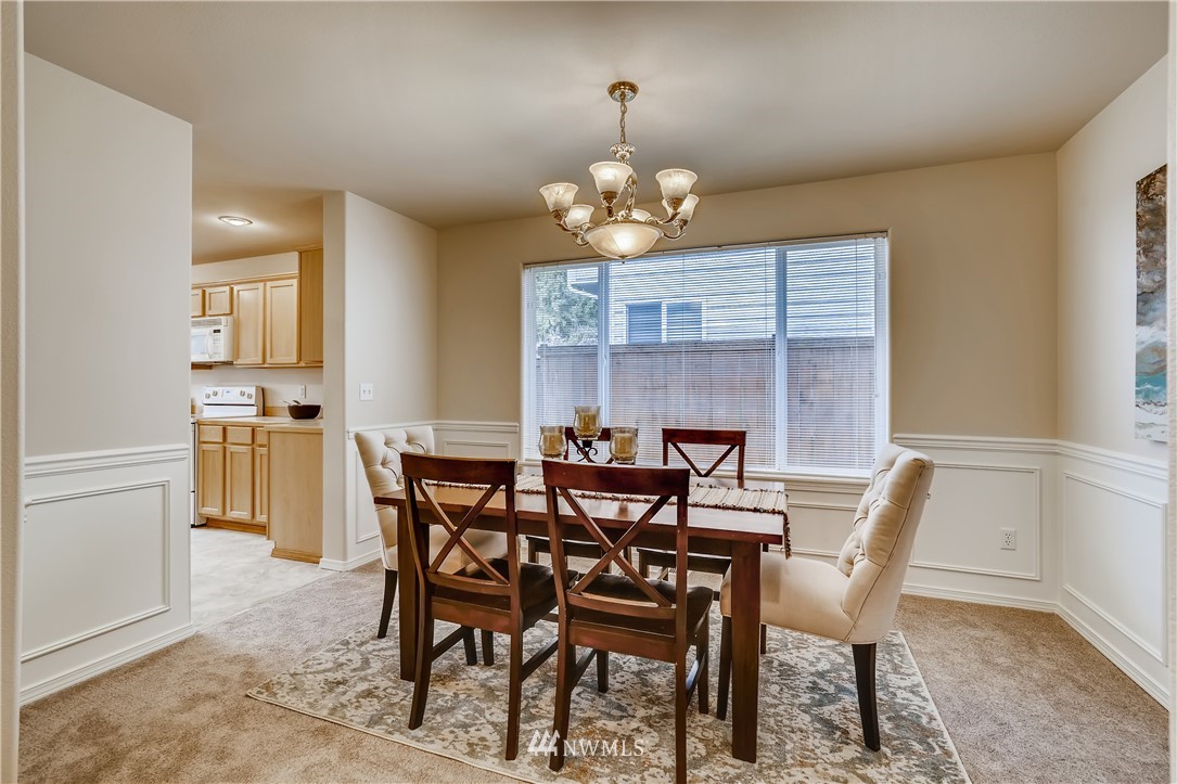1901 Kirkland Place Northeast Renton, WA 98056 - Photo 7 of 26 Gallery Image 7