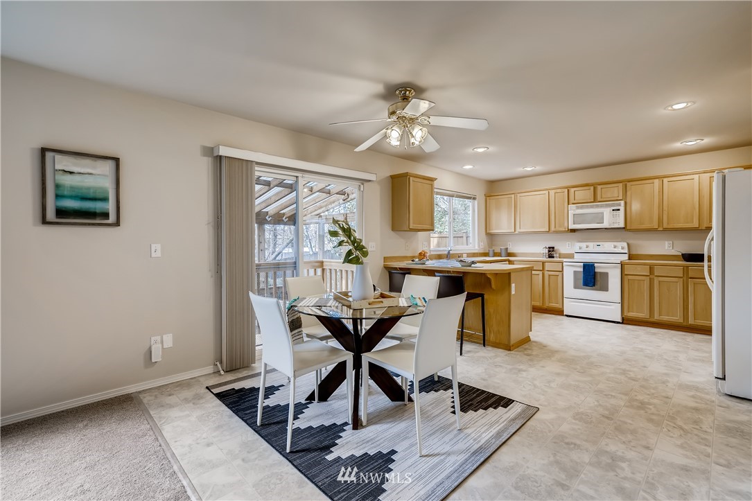 1901 Kirkland Place Northeast Renton, WA 98056 - Photo 10 of 26 Gallery Image 10