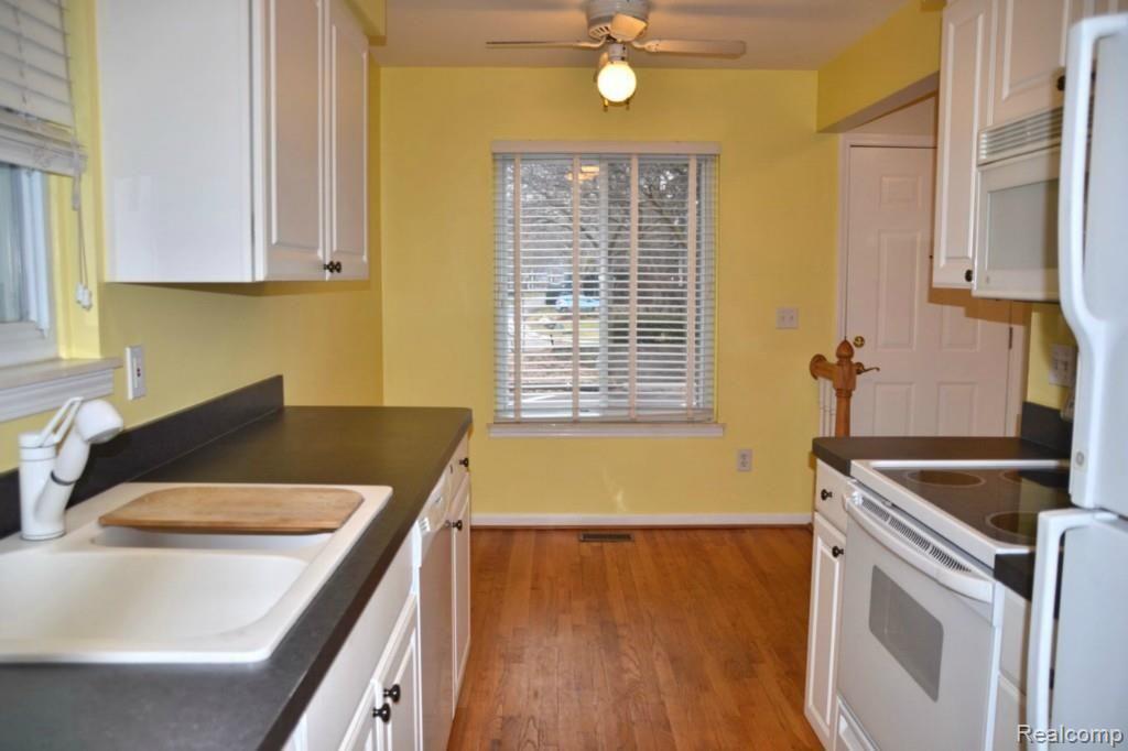1767 Southfield Road, Unit 8 Birmingham, MI 48009 - Photo 6 of 20 Southfield1767_19.jpg