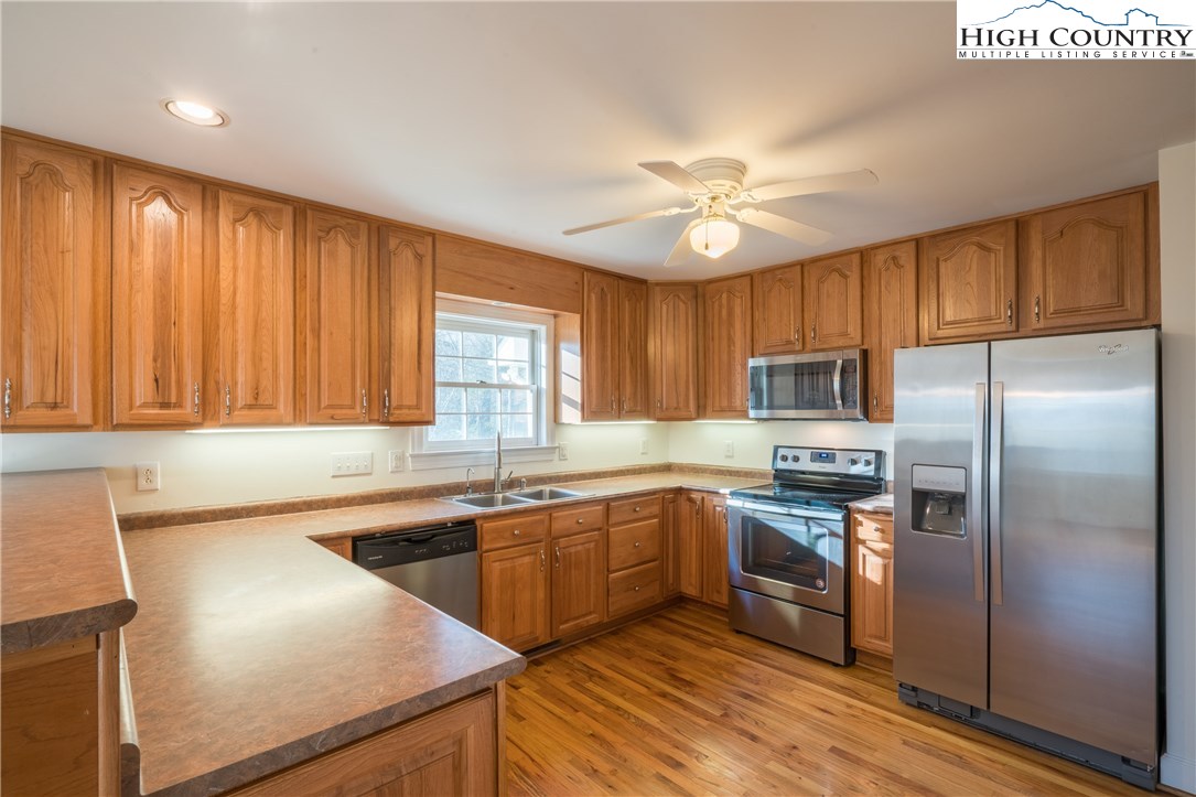 585 Fieldstream Drive Boone, NC 28607 - Photo 5 of 25 Gallery Image 5