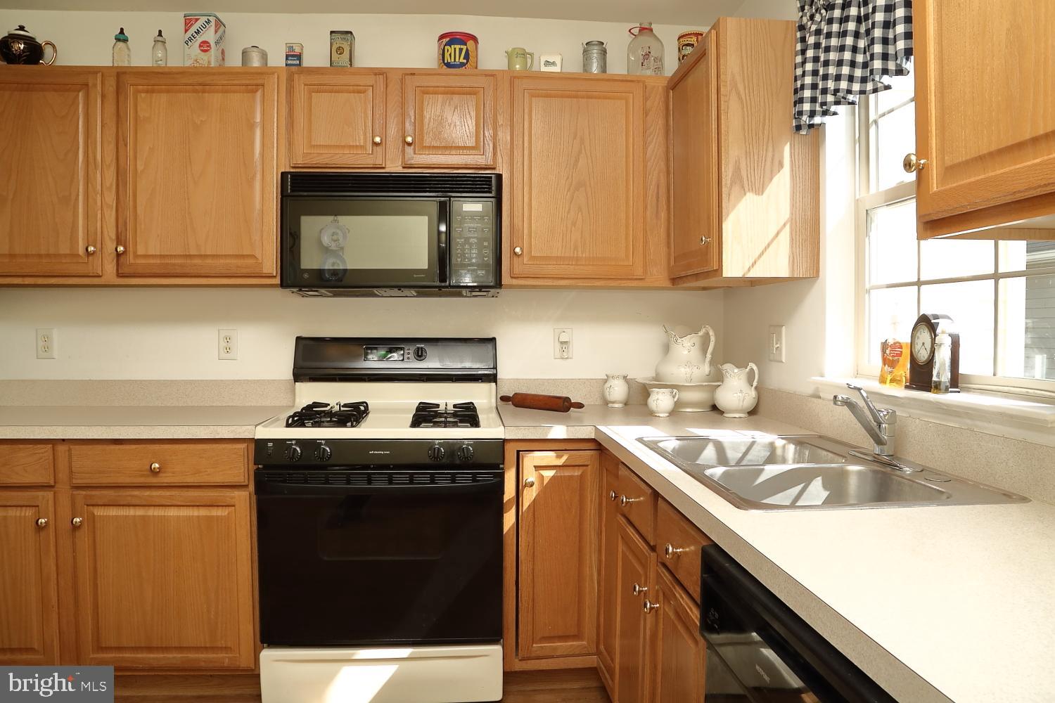 2532 Brady Road York, PA 17404 - Photo 11 of 24 Gallery Image 11