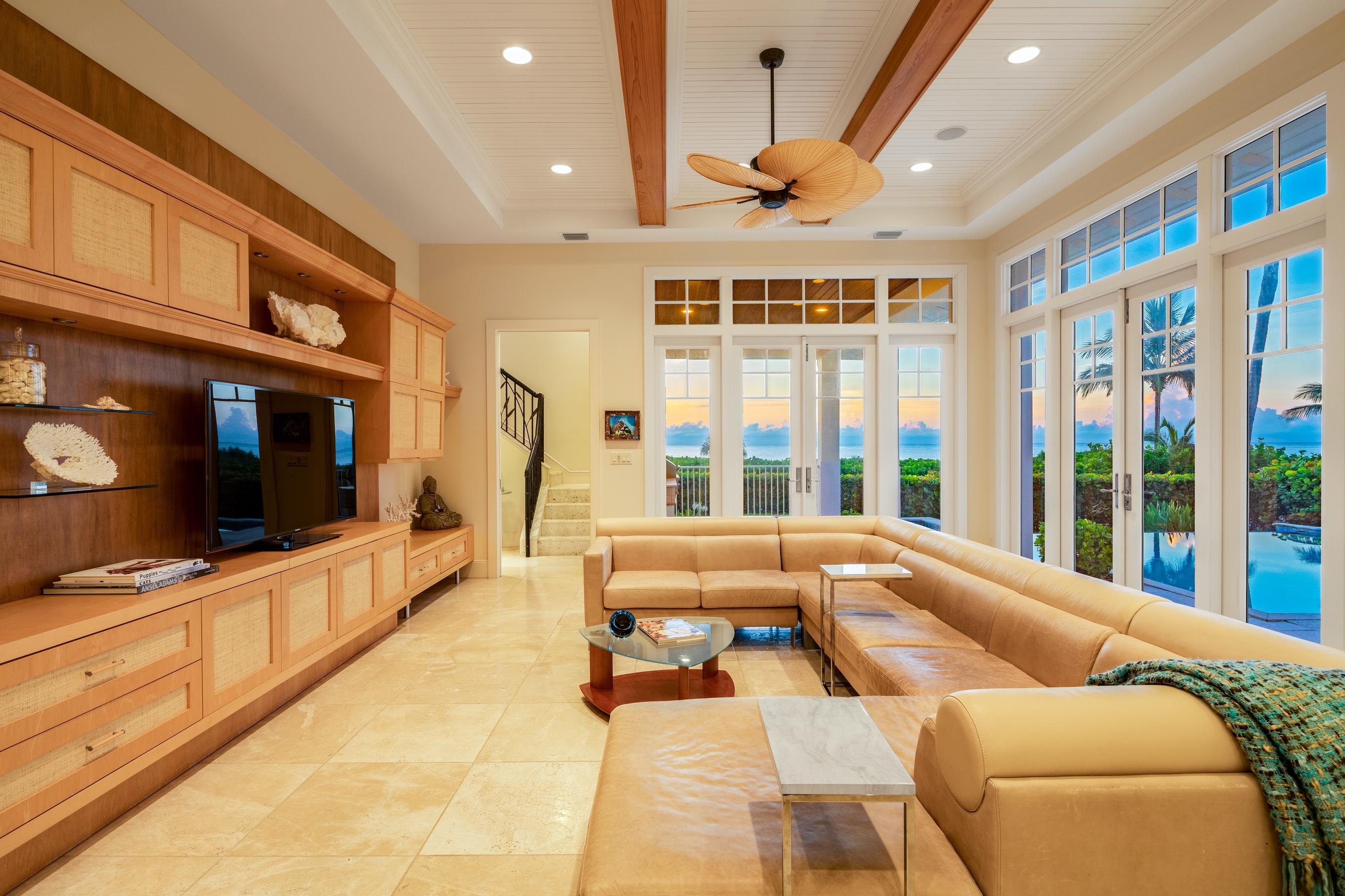 33 Hersey Drive Ocean Ridge, FL 33435 - Photo 19 of 54 Family Room 1