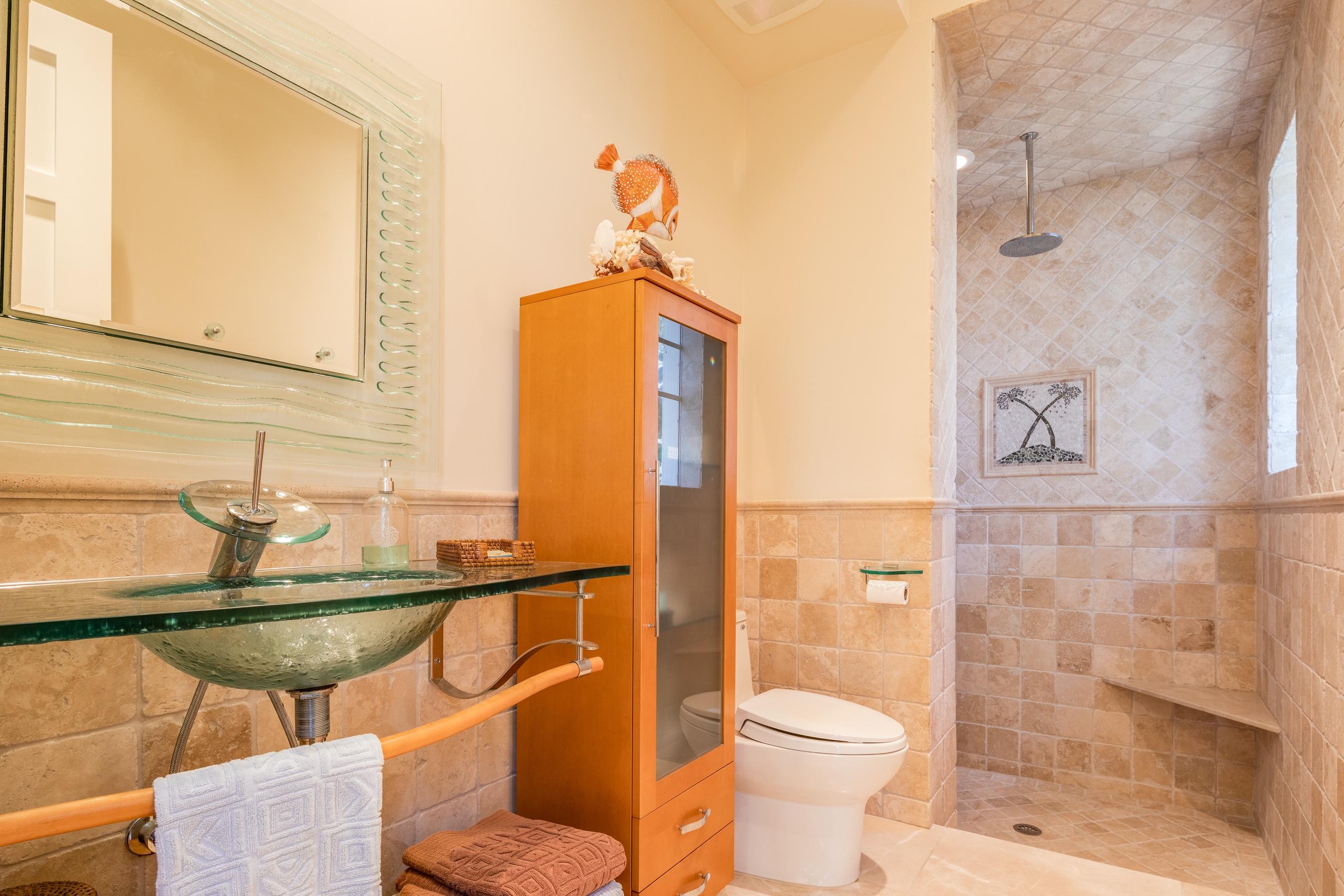 33 Hersey Drive Ocean Ridge, FL 33435 - Photo 38 of 54 Guest Bathroom 1