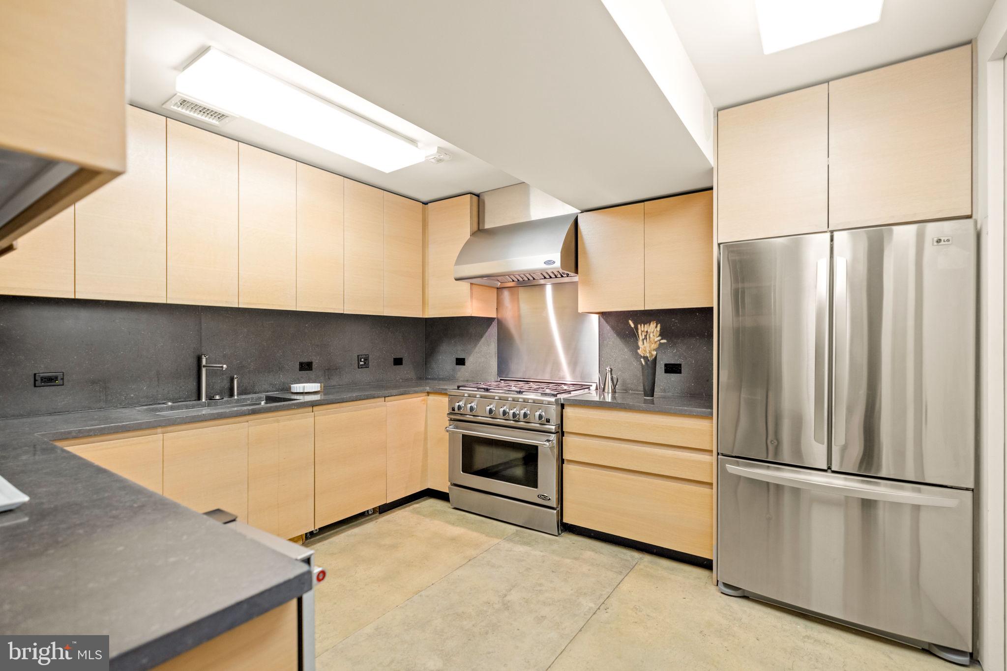 2438 Belmont Road Northwest Washington, DC 20008 - Photo 39 of 50 Caterer's Kitchen