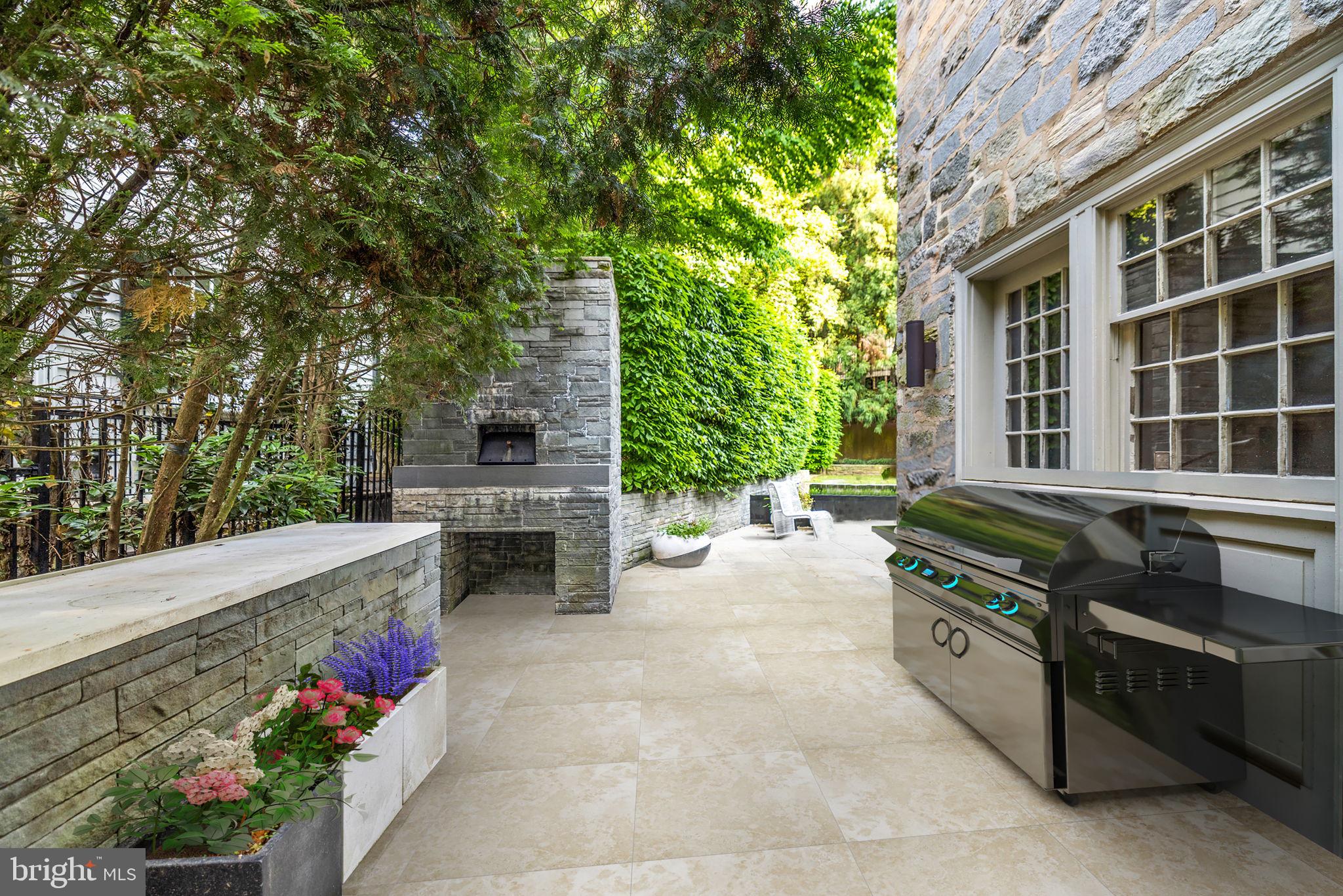 2438 Belmont Road Northwest Washington, DC 20008 - Photo 43 of 50 Outdoor gas grill Kitchen and pizza oven