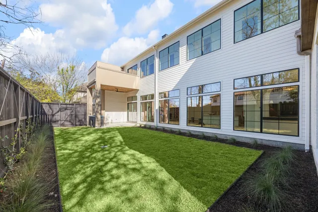 $3,099,000 | 4152 Coleridge Street, West University Place, TX 77005