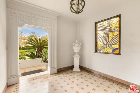 $7,750,000 | 191 South Hudson Avenue, Los Angeles, CA 90004