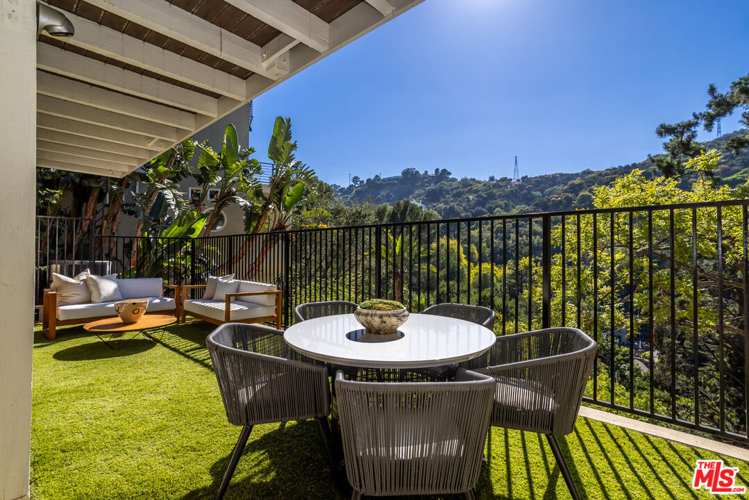 2201 Beech Knoll Road Los Angeles, CA 90046 - Photo 53 of 63 Gallery Image 53