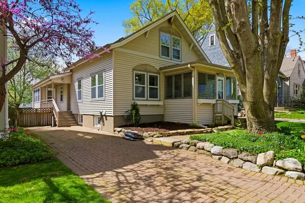 $799,000 | 826 Woodrow Street, Madison, WI 53711