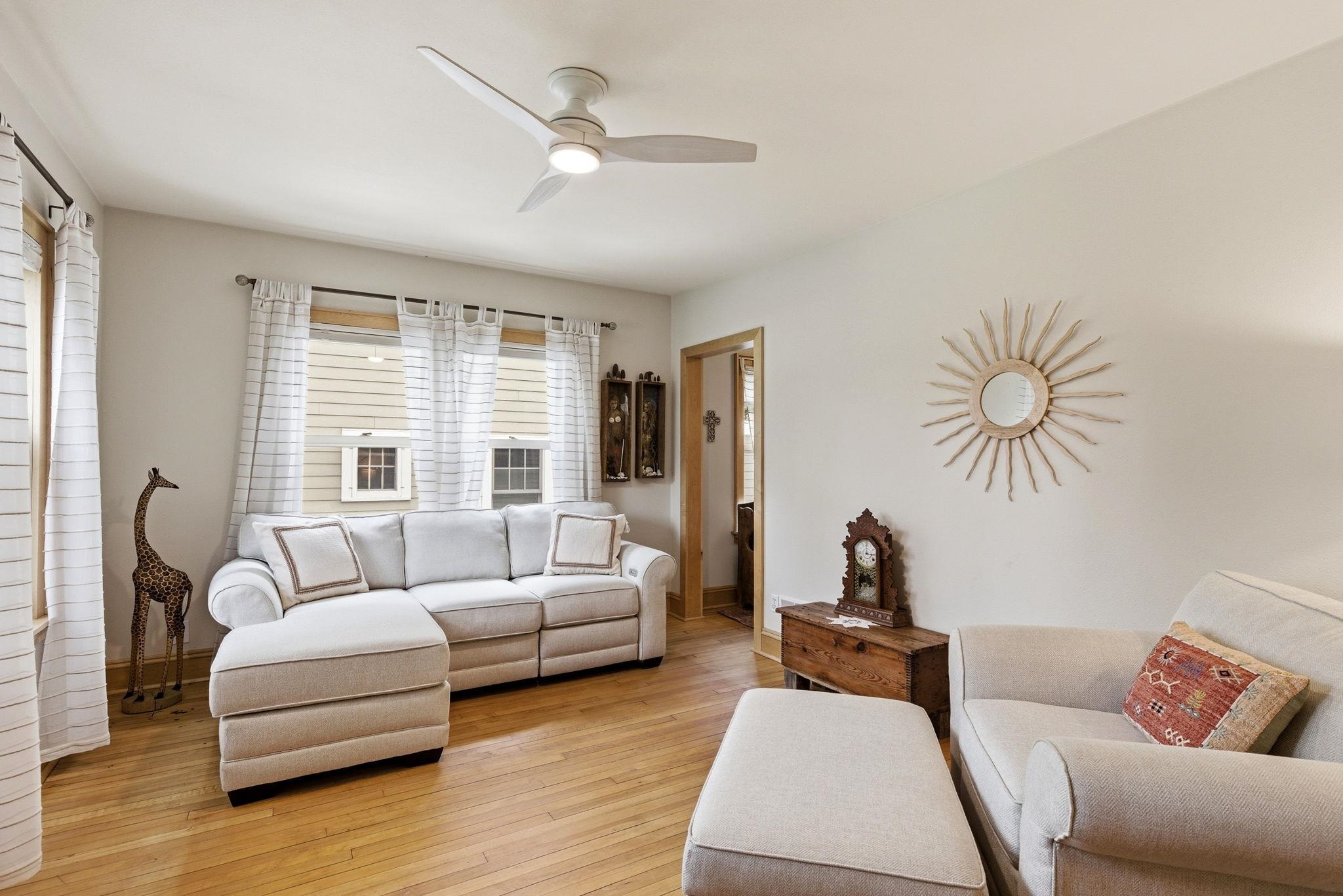 826 Woodrow Street Madison, WI 53711 - Photo 11 of 55