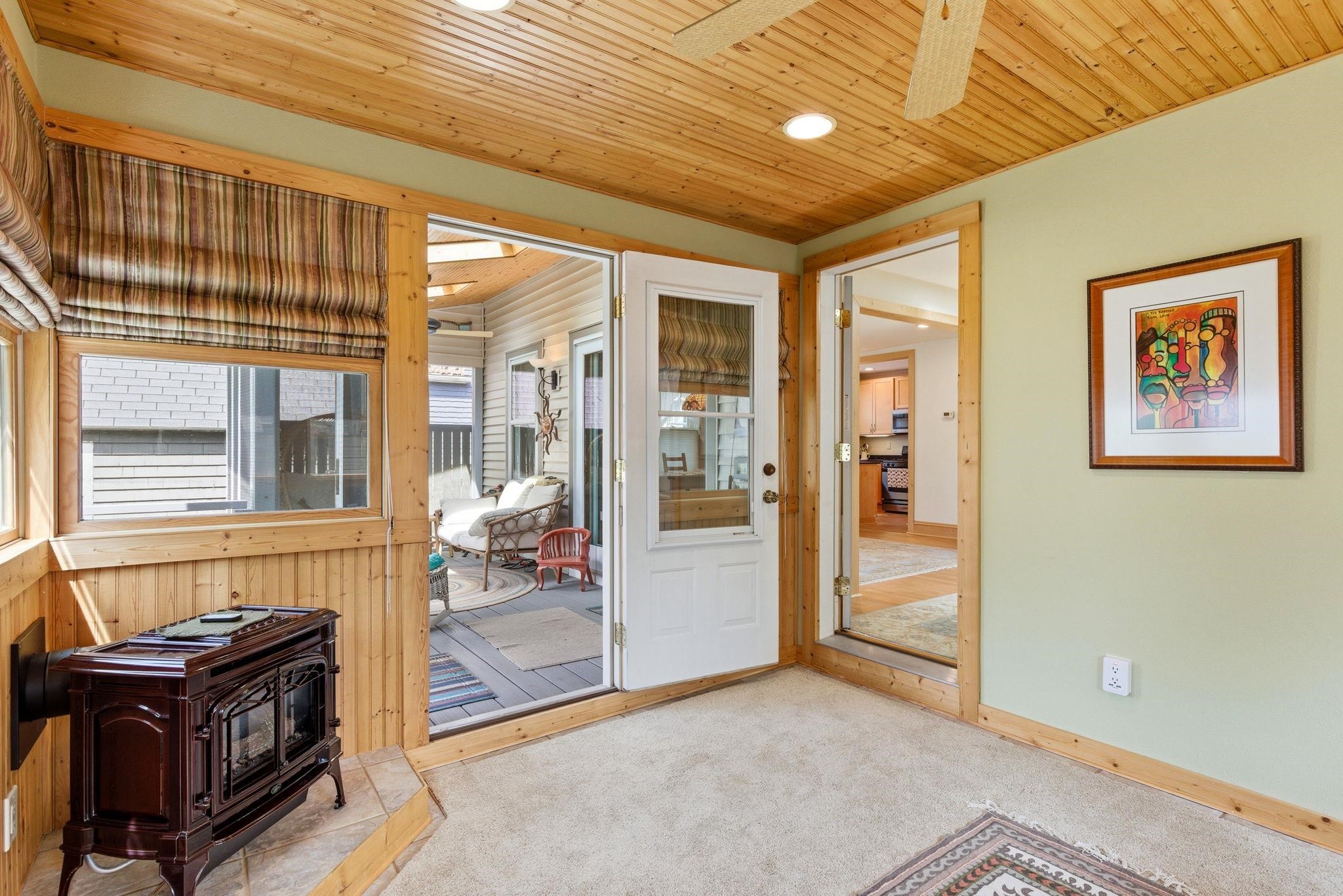 826 Woodrow Street Madison, WI 53711 - Photo 24 of 55