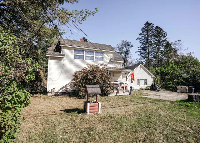 $369,000 | 2485 Broadway, Bangor, ME 04401