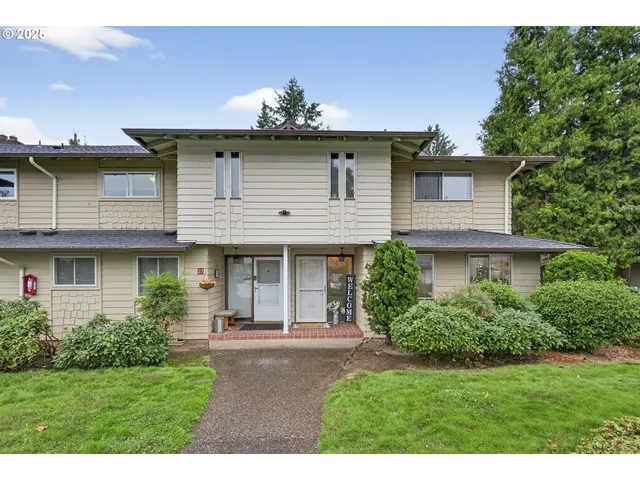 $329,000 | 13600 Northeast 18th Street, Unit 28, Vancouver, WA 98682