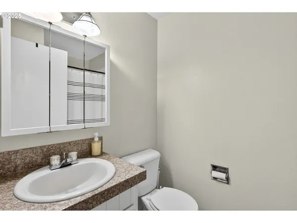 $325,000 | 13600 Northeast 18th Street, Unit 28, Vancouver, WA 98682