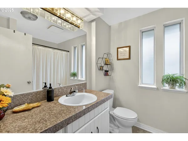 $325,000 | 13600 Northeast 18th Street, Unit 28, Vancouver, WA 98682