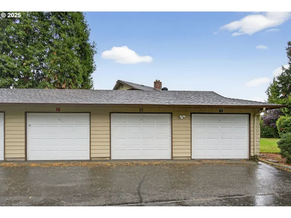 $325,000 | 13600 Northeast 18th Street, Unit 28, Vancouver, WA 98682