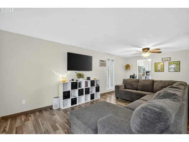 $329,000 | 13600 Northeast 18th Street, Unit 28, Vancouver, WA 98682