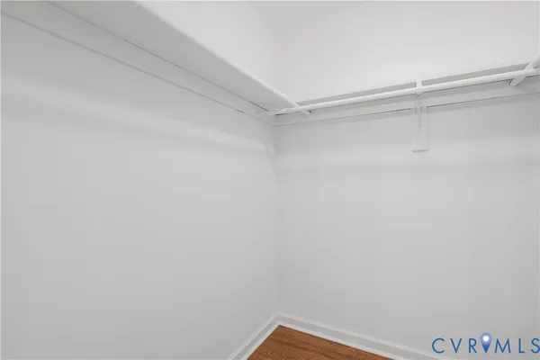 a view of a room with shelf