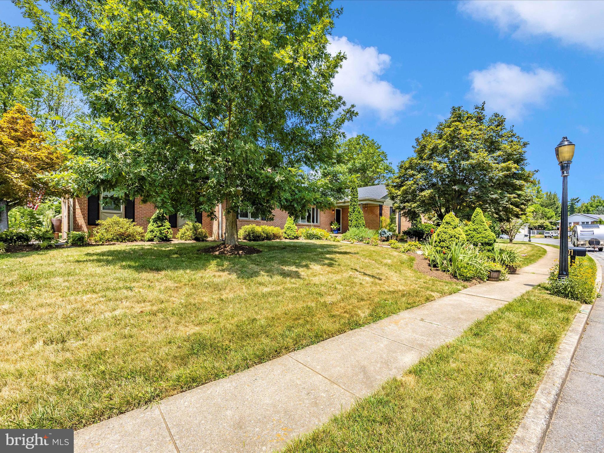 201 Crestview Court Frederick, MD 21702 - Photo 40 of 51 Exterior Front