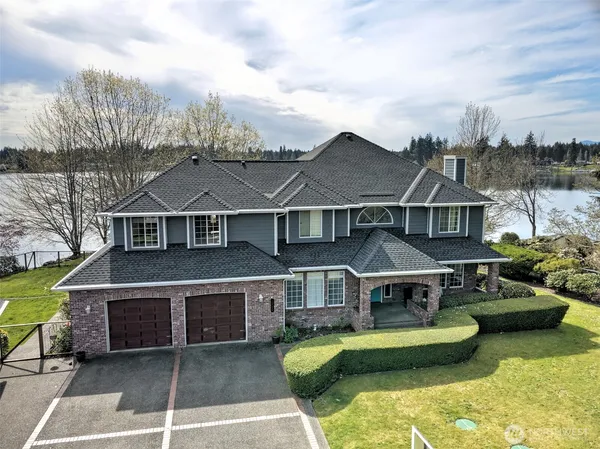 $1,497,500 | 1860 East Island Lake Drive, Shelton, WA 98584